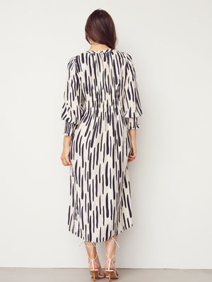 I SAY Ane Smock Dress Dresses M64 Black Brushstrokes