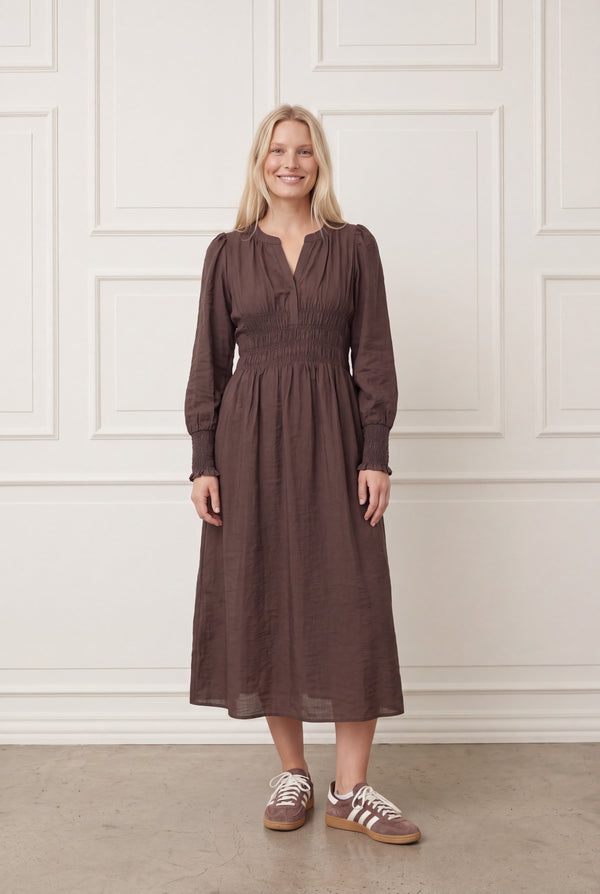 I SAY Ane V-Neck Dress Dresses 356 Dark brown