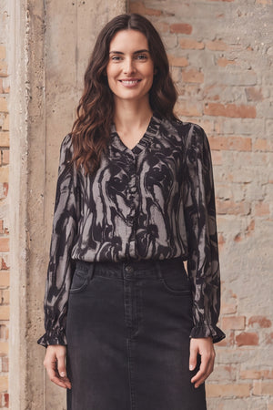 I SAY Annica Flounce Blouse Blouses M96 Greyish
