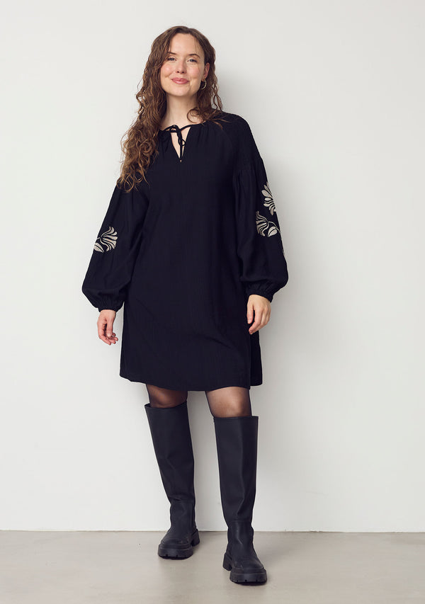 I SAY Elly Tunic Dress Dresses 900 Black