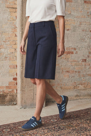 I SAY Felicia Long Shorts Shorts N39 Navy Pinstripe