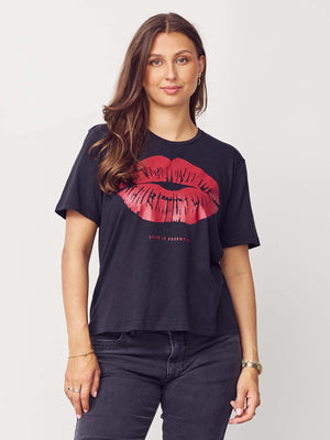 I SAY Kora Lip T-Shirt T-Shirts 900 Black