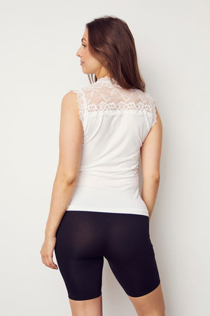 I SAY Nilla Highneck Top Basics 101 Broken White