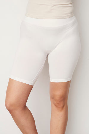 I SAY Nilla Short Legging Basics 101 Broken White