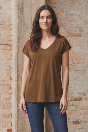 I SAY Nugga V-Neck T-Shirt Basics 314 Toffee