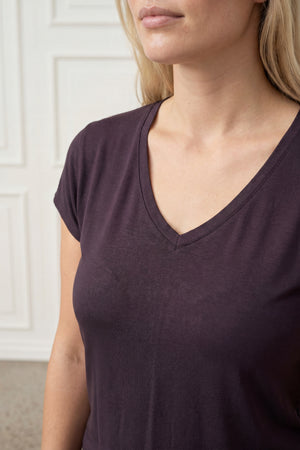 I SAY Nugga V-Neck T-Shirt Basics 419 Aubergine