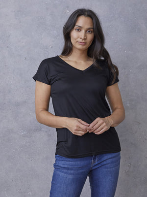I SAY Nugga V-Neck T-Shirt Basics 900 Black