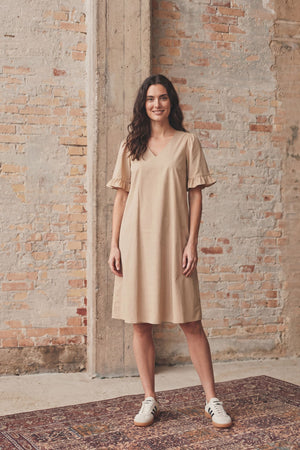 I SAY Sigga Flounce Dress Dresses 102 Camel