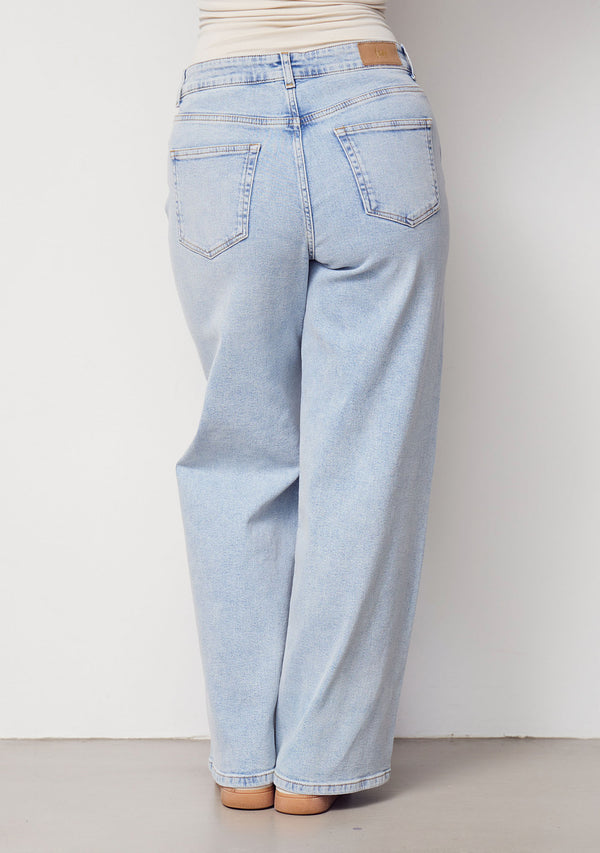 I SAY Torino Highwaist Jeans Pants 670 Blue Wash Denim